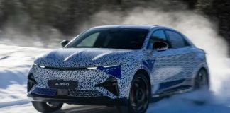 Renault тестує новий кросовер Alpine A390 у екстремальних умовах