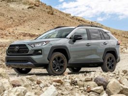 Toyota зупинила виробництво RAV4 через смертельний випадок