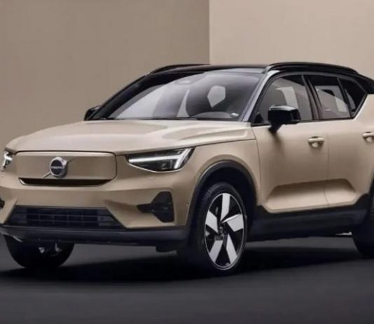 Компанія Volvo опублікувала ціни на оновлений EX40