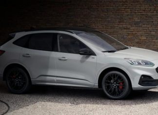 Ford закликав власників Kuga PHEV не заряджати авто через ризик займання