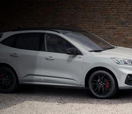 Ford закликав власників Kuga PHEV не заряджати авто через ризик займання