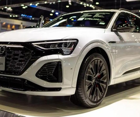 Audi розпродає залишки кросовера Q8 e-tron