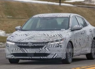 Новий седан Nissan Sentra вперше помічений на тестах
