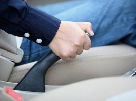 Експерти розкрили помилки з ручником, що можуть коштувати дорого