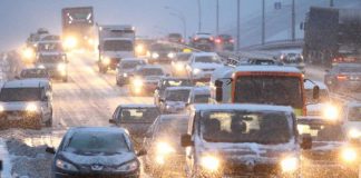 На дорогах України зросла небезпека: водіям радять бути уважними