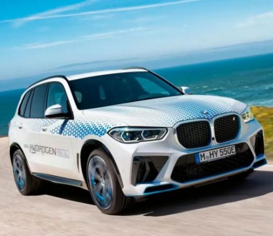 BMW анонсує випуск нових моделей на водні BMW анонсує випуск нових моделей на водні