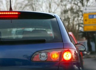 Як уникнути штрафу за несправні гальмівні сигнали автомобіля