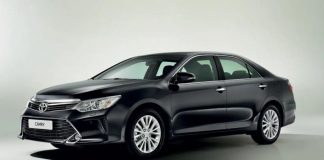 Експерт назвав головні переваги та недоліки Toyota Camry XV50