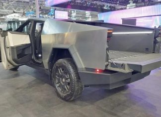 Tesla усуває дефект даху у Cybertruck: власники шоковані якістю