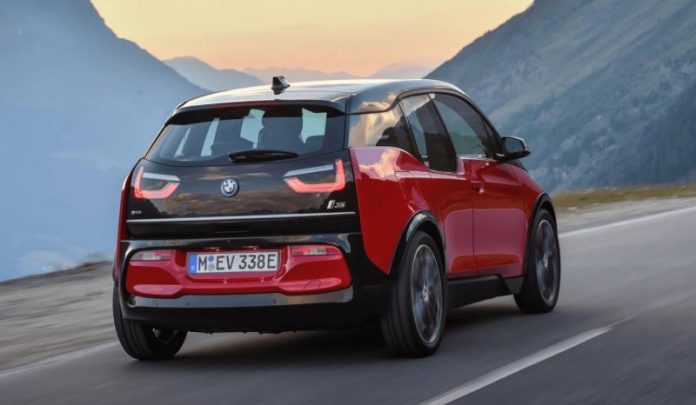 BMW повертає задній привід в електрокар BMW i1