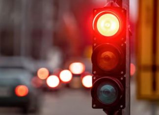 Як уникнути штрафу за проїзд на червоне світло: поради для водіїв