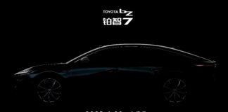 Новий седан Toyota вперше показали на фото