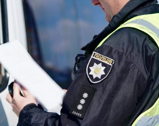 Патрульний порадив, що сказати, щоб не стати жертвою аферистів Патрульний порадив, що сказати, щоб не стати жертвою аферистів