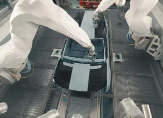 Renault здивувала новим підходом до фарбування кузова