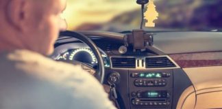 Названо 7 типових помилок водіїв, які шкодять авто в спекотну погоду
