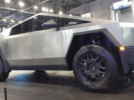 Tesla надає великі знижки та бонуси, щоб розпродати Cybertruck Tesla надає великі знижки та бонуси, щоб розпродати Cybertruck