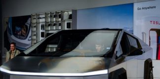 Представлений найдешевший варіант Tesla Cybertruck