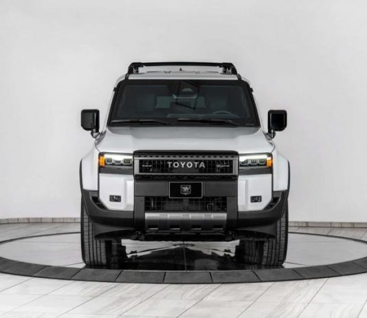 Toyota показала позашляховик, що проїде через будь-яку небезпеку на дорозі