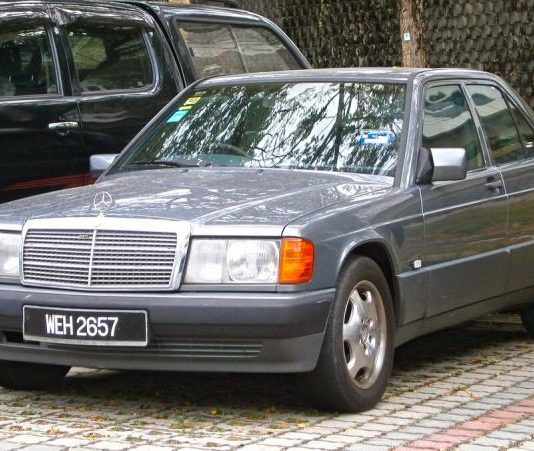 Названо 3 німецькі автомобілі, які служать десятиліттями
