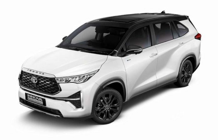 Toyota Innova HyCross отримала ексклюзивну версію з розкішними доповненнями