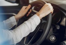 Найпоширеніші помилки новачків за кермом: як не втратити права