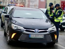 Юрист дав поради, як поводитися при зупинці поліцією Юрист дав поради, як поводитися при зупинці поліцією