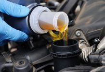 Чому заміна оливи раз на 7500 км може нашкодити двигуну