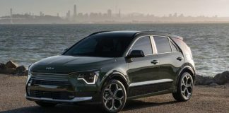 Українці масово купують вживані електромобілі: лідирує Tesla Model Y