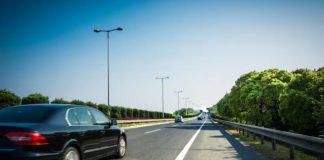 Що варто перевірити в авто перед довгою поїздкою