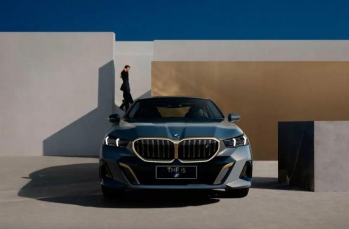 BMW готує революцію у дизайні для 5 Series