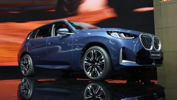 У Китаї почали збирати перший електрокар нового покоління BMW