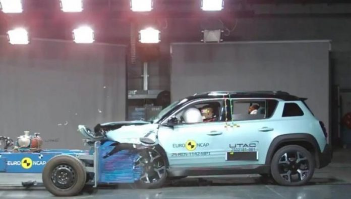 Renault 4 і Peugeot e-3008 провалили краш-тест Euro NCAP