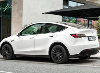 Електрокари лідирують: українці масово купують Tesla з США