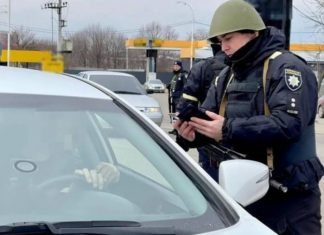 Експерти роз'яснили, що громадяни мають право знімати на відео дії поліції