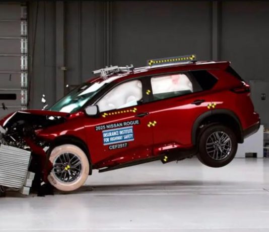 IIHS випробувала на міцність позашляховики Nissan 2025 модельного року