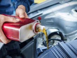 Експерти пояснили, чому варто віддавати перевагу оливі в металевих каністрах Експерти пояснили, чому варто віддавати перевагу оливі в металевих каністрах