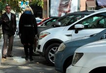 В Україні змінили штрафи за неправильне паркування на тротуарах та зелених зонах
