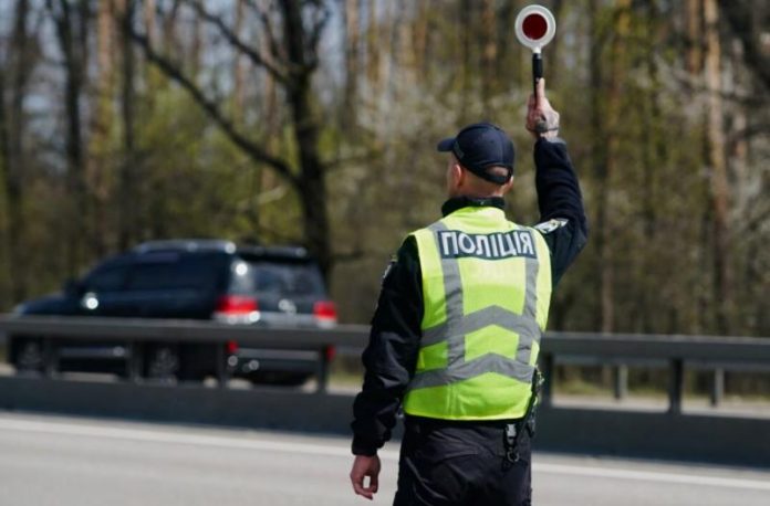 Що загрожує водію, якщо він не зупинився за вимогою поліції