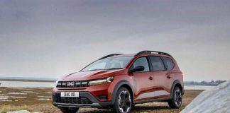 Практичний та місткий брат Duster показаний у рестайлінгу