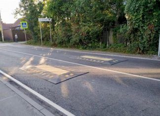 В Україні почали встановлювати новий дорожній бар’єр для безпеки пішоходів і водіїв