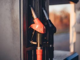 В Україні викрито масштабну схему продажу підробленого бензину