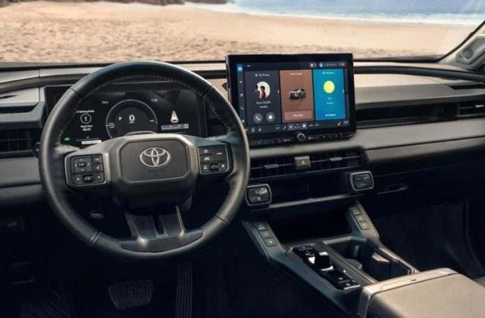 Toyota представить власну ОС у новому RAV4