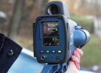 Поліції заборонено вимірювати швидкість тримаючи TruCam в руках