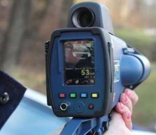 Поліції заборонено вимірювати швидкість тримаючи TruCam в руках
