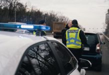 Автоюрист пояснив, як водіям уникнути маніпуляцій від поліцейських на дорогах України
