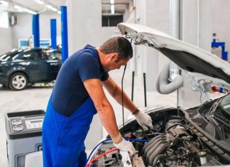 Американський механік відкрив простий секрет, що рятує автомобілі