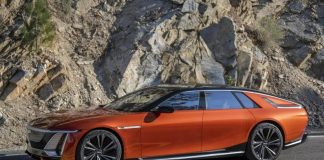 Розкішний електрокар Cadillac Celestiq виявився нікому не потрібним