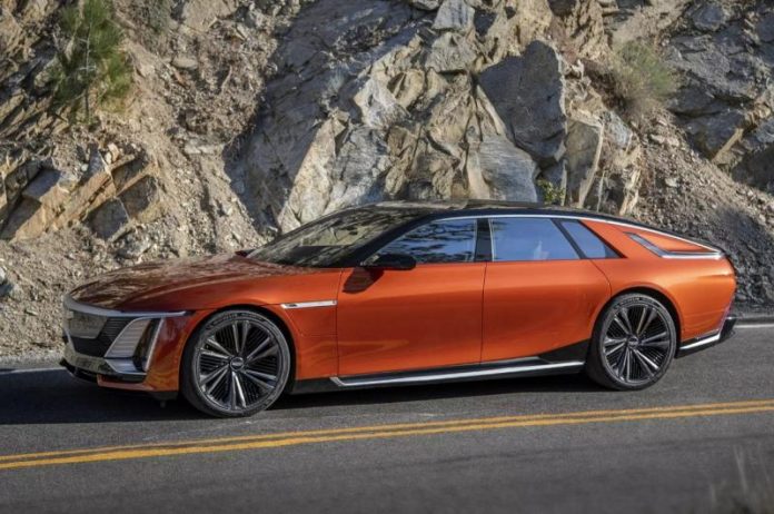 Розкішний електрокар Cadillac Celestiq виявився нікому не потрібним