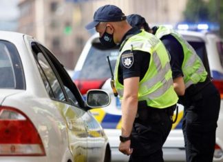Що не варто говорити поліції під час зупинки