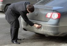 Коли поліція не має права штрафувати за забруднені номери